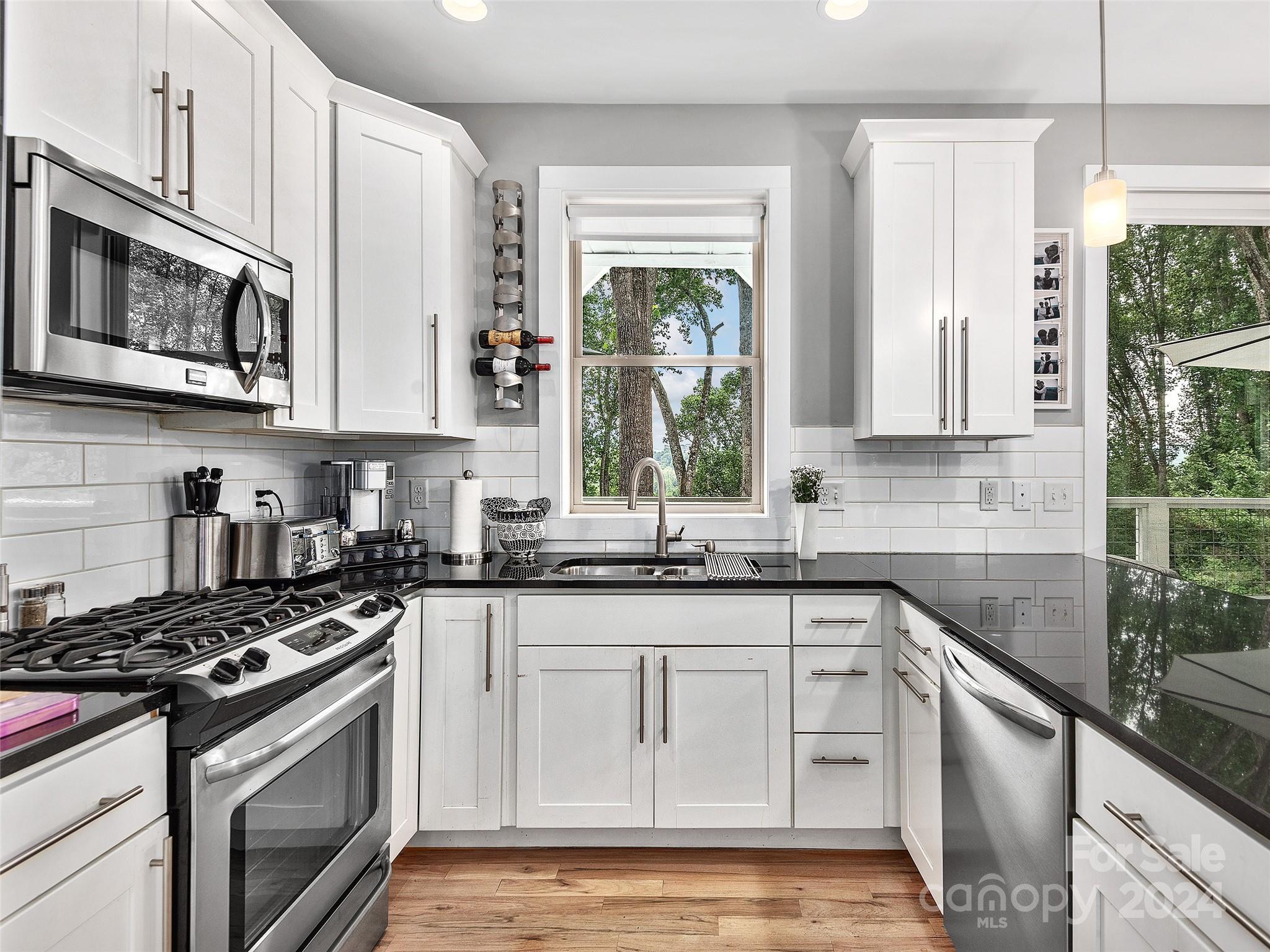 122 Riverview Drive Asheville NC 28806