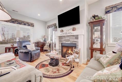 35 Cider Hill Lane Hendersonville NC 28792