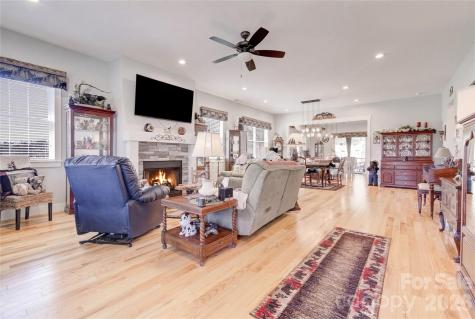 35 Cider Hill Lane Hendersonville NC 28792