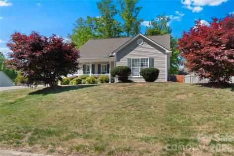 1796 Pebble Run Lane Clemmons NC 27012