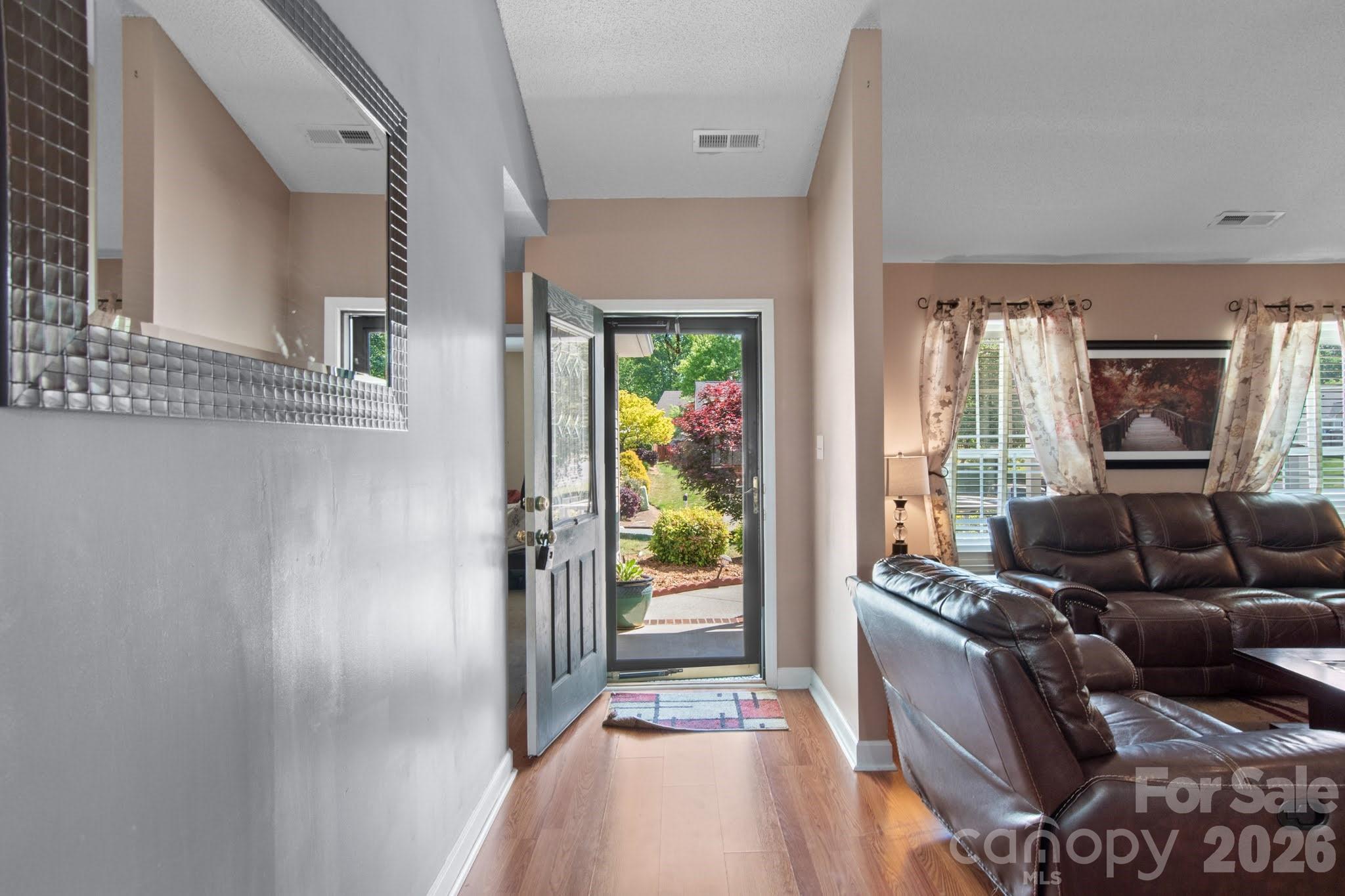 1796 Pebble Run Lane Clemmons NC 27012