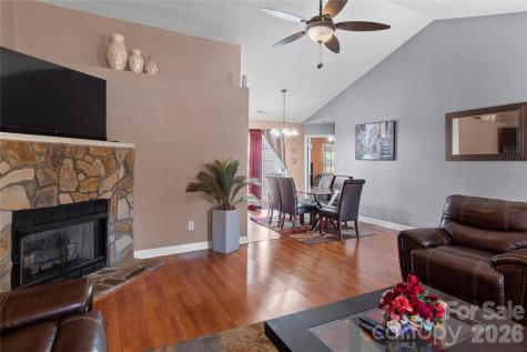 1796 Pebble Run Lane Clemmons NC 27012