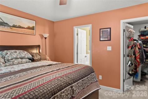 1796 Pebble Run Lane Clemmons NC 27012