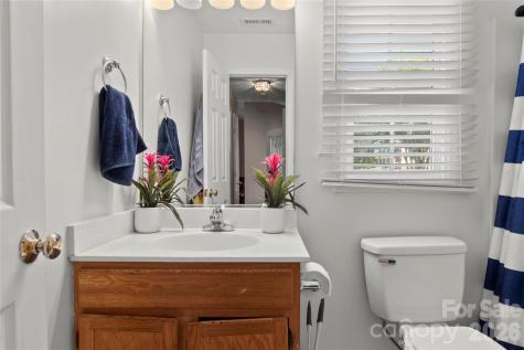 1796 Pebble Run Lane Clemmons NC 27012