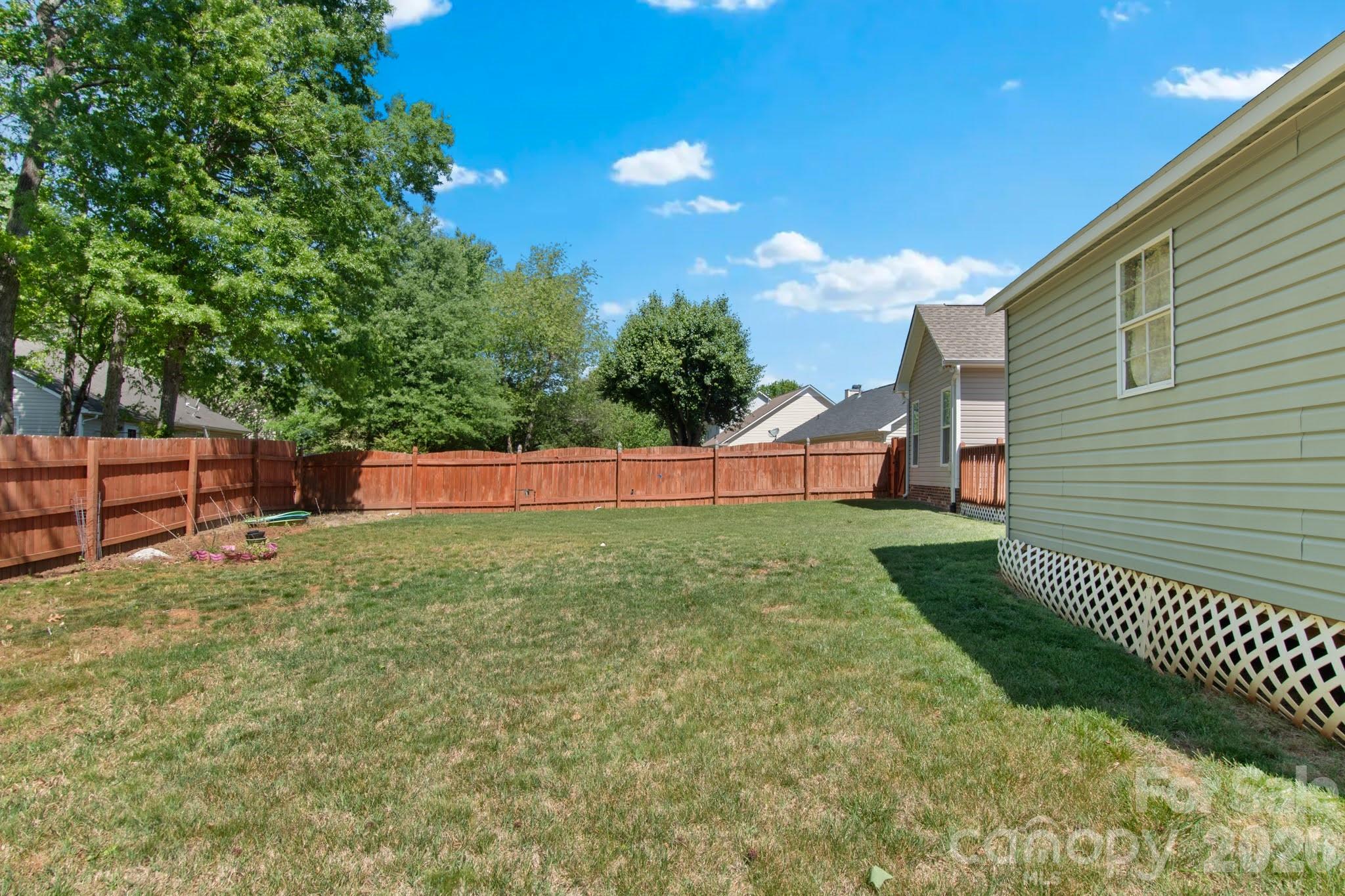 1796 Pebble Run Lane Clemmons NC 27012