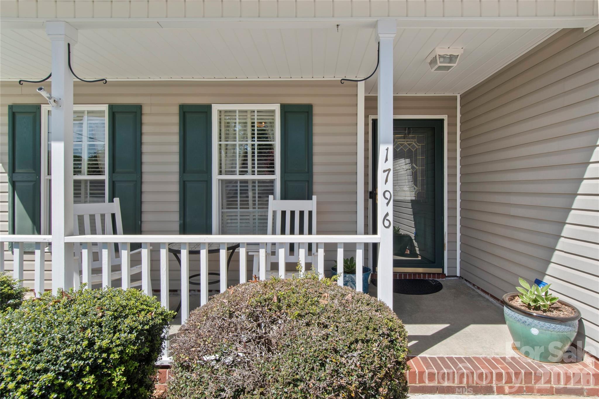 1796 Pebble Run Lane Clemmons NC 27012