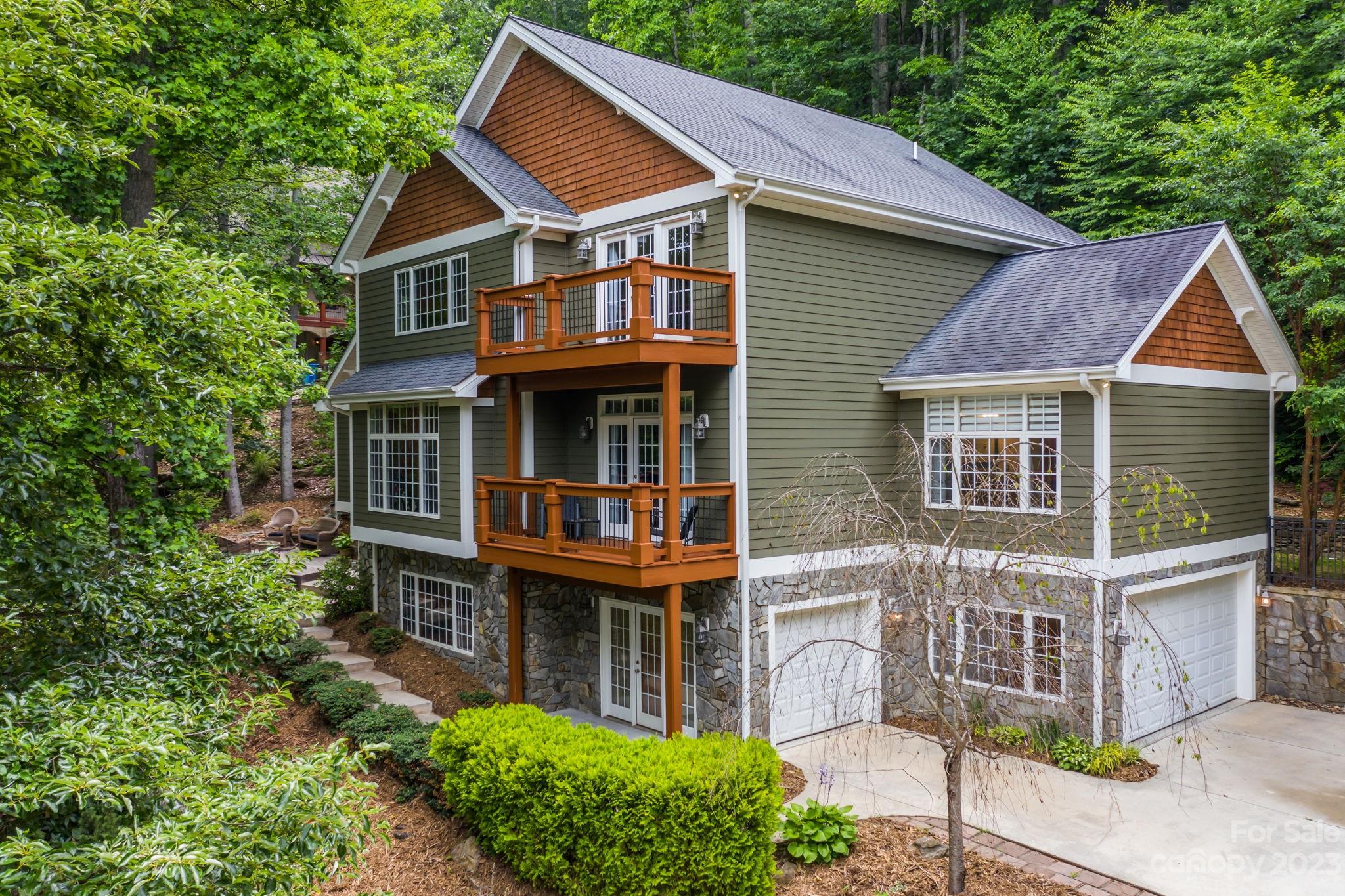 19 Hearthstone Drive Asheville NC 28803
