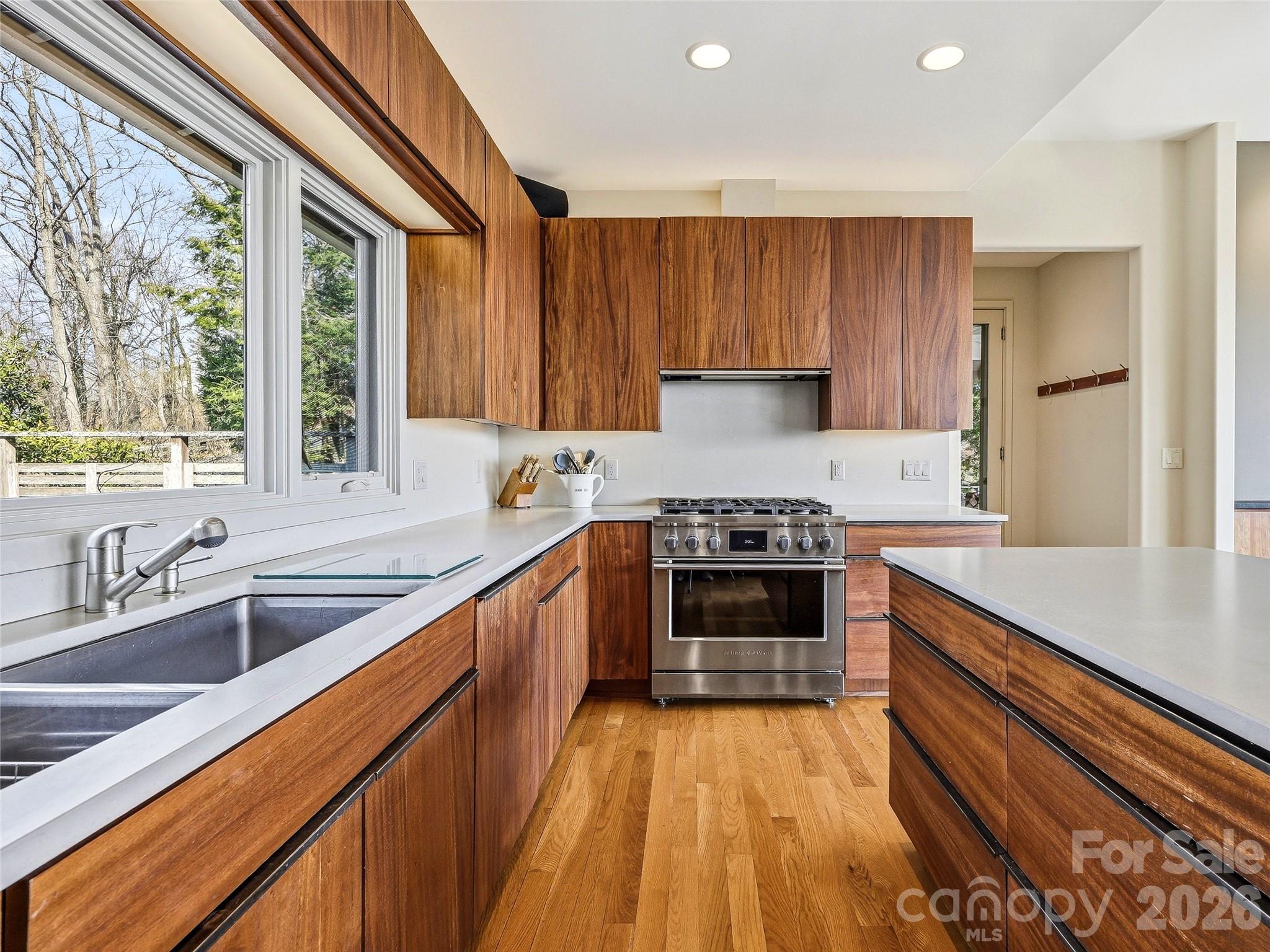 102 Horizon Hill Road Asheville NC 28804