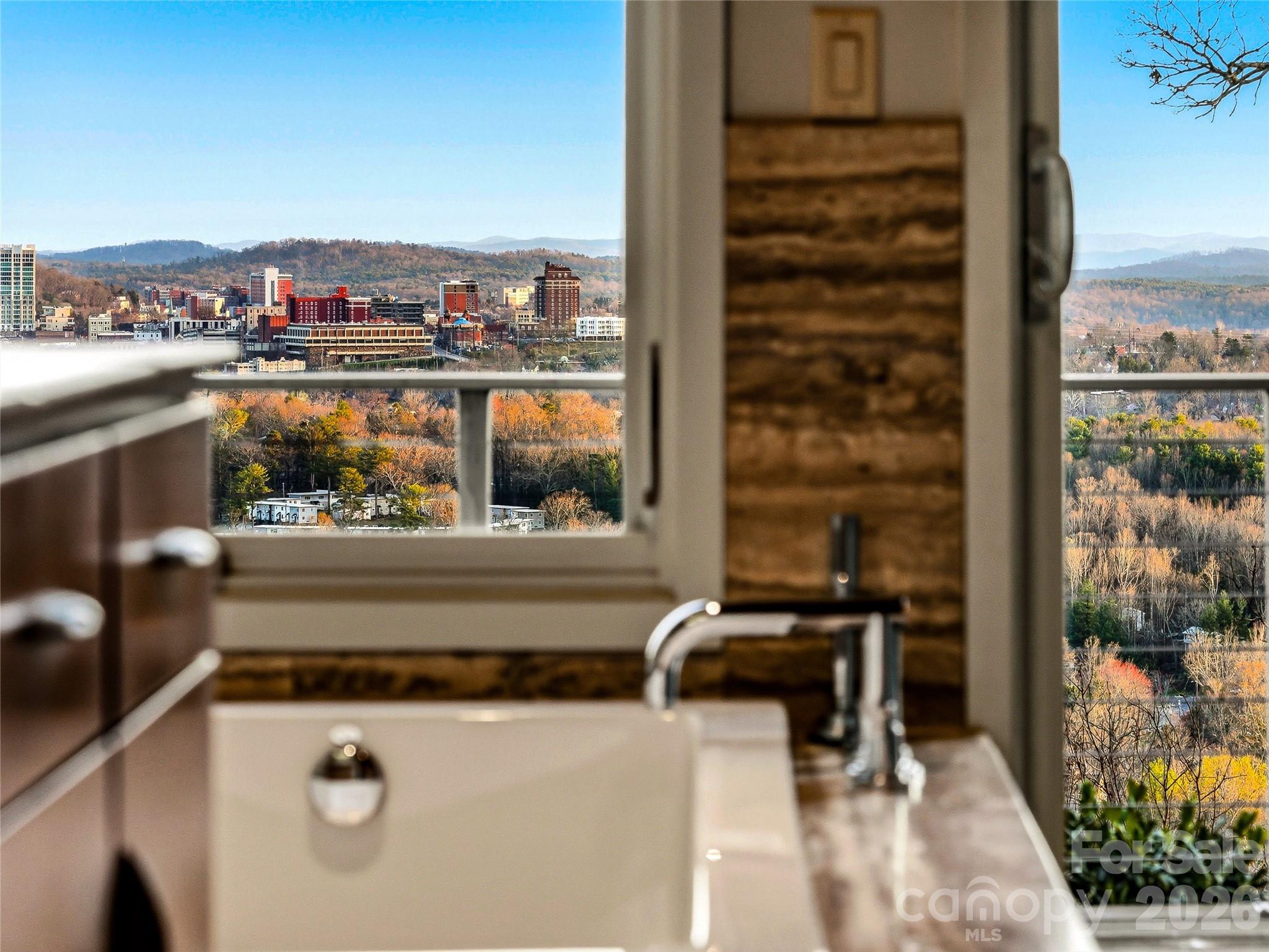 102 Horizon Hill Road Asheville NC 28804