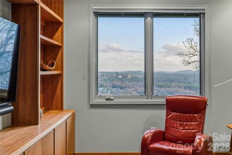 102 Horizon Hill Road Asheville NC 28804