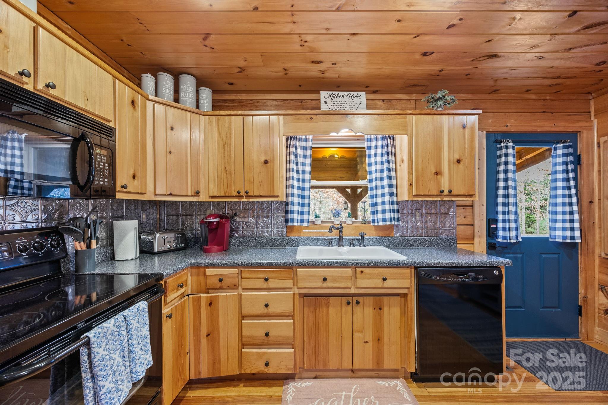 749 Henry Thompson Road Tryon NC 28782