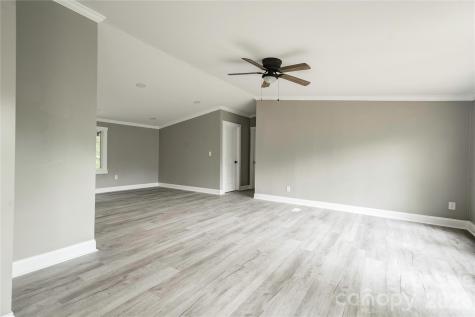 141 Knob Creek Drive Lawndale NC 28090