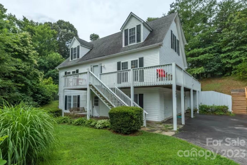 402 Day Lily Drive Leicester NC 28748