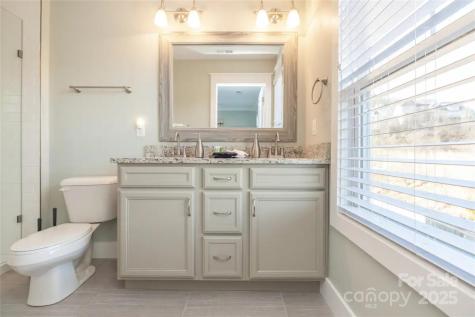 20 Tudor Way Black Mountain NC 28711