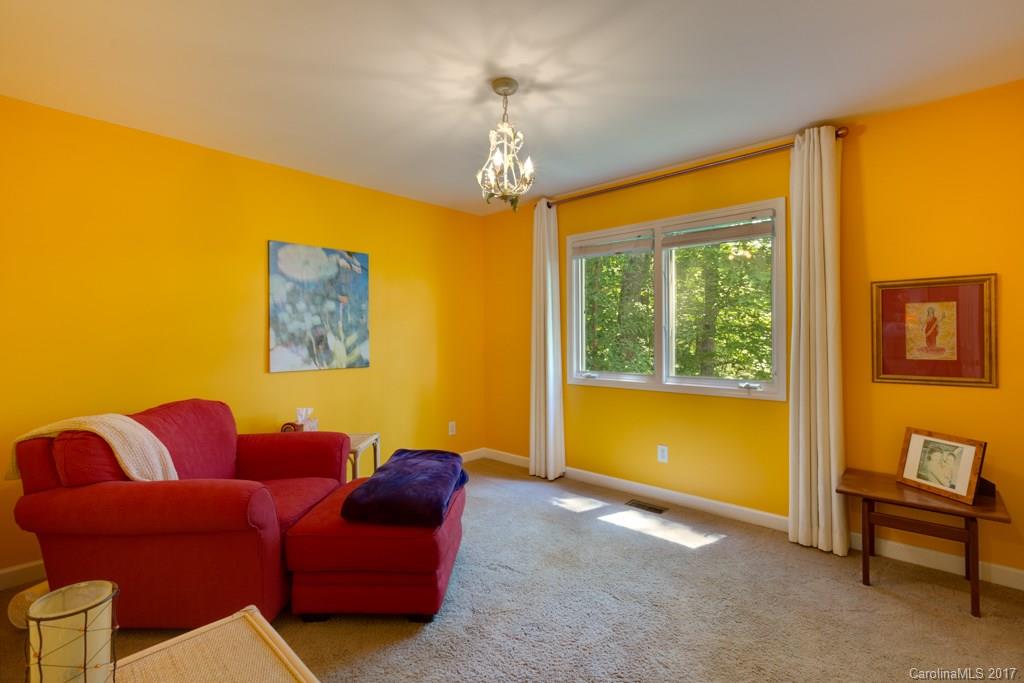 14 Skyview Court Asheville NC 28803