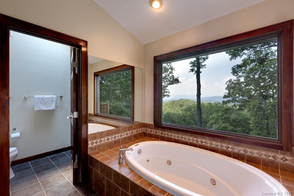 14 Skyview Court Asheville NC 28803