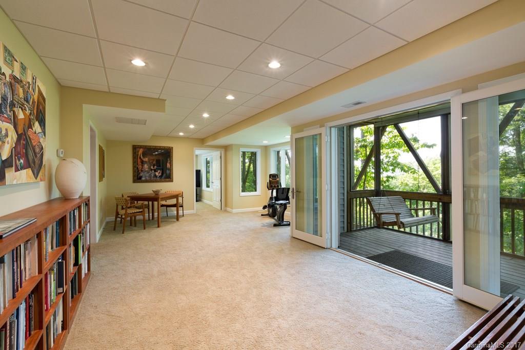 14 Skyview Court Asheville NC 28803