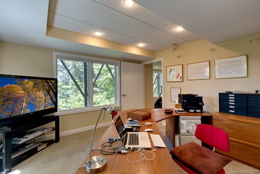 14 Skyview Court Asheville NC 28803