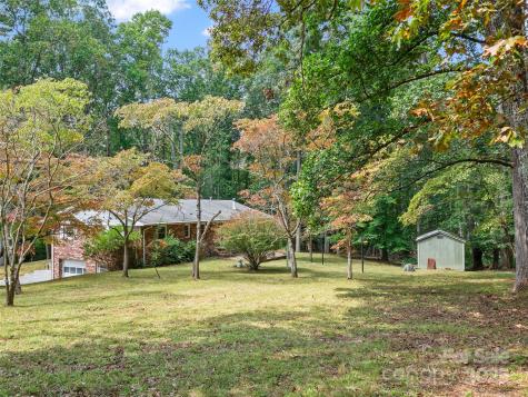 631 Macedonia Road Asheville NC 28804