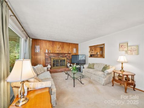 631 Macedonia Road Asheville NC 28804