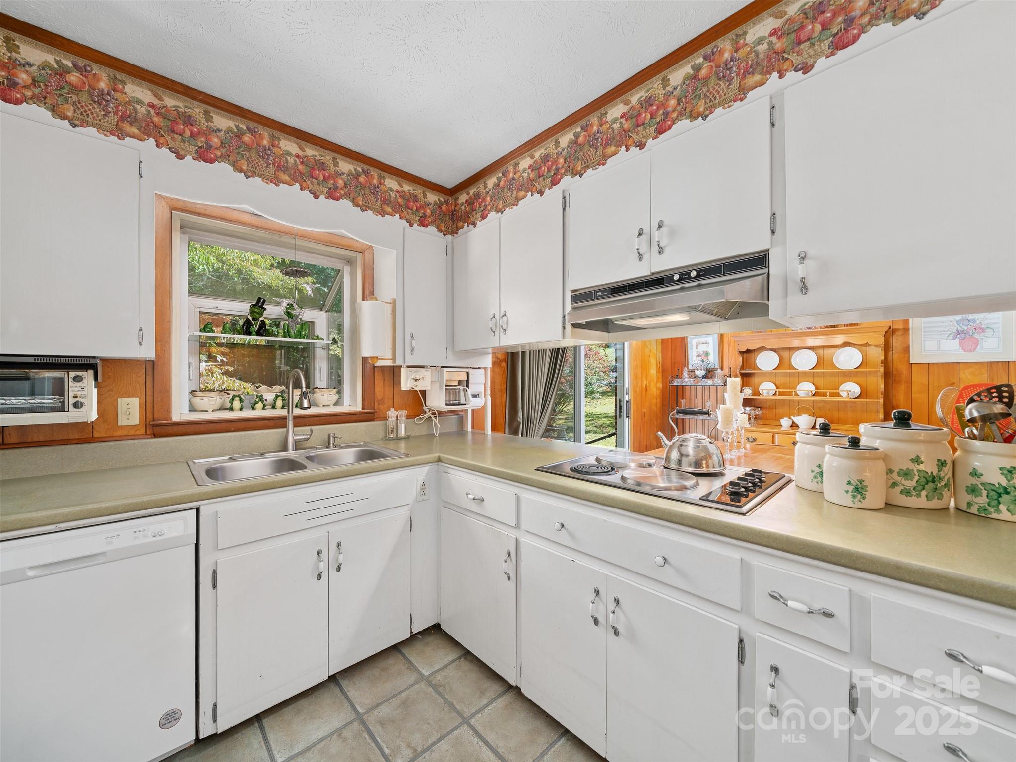 631 Macedonia Road Asheville NC 28804