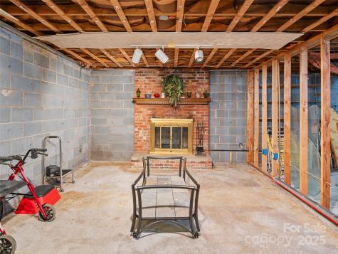 631 Macedonia Road Asheville NC 28804