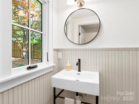 18 Normandy Road Asheville NC 28803