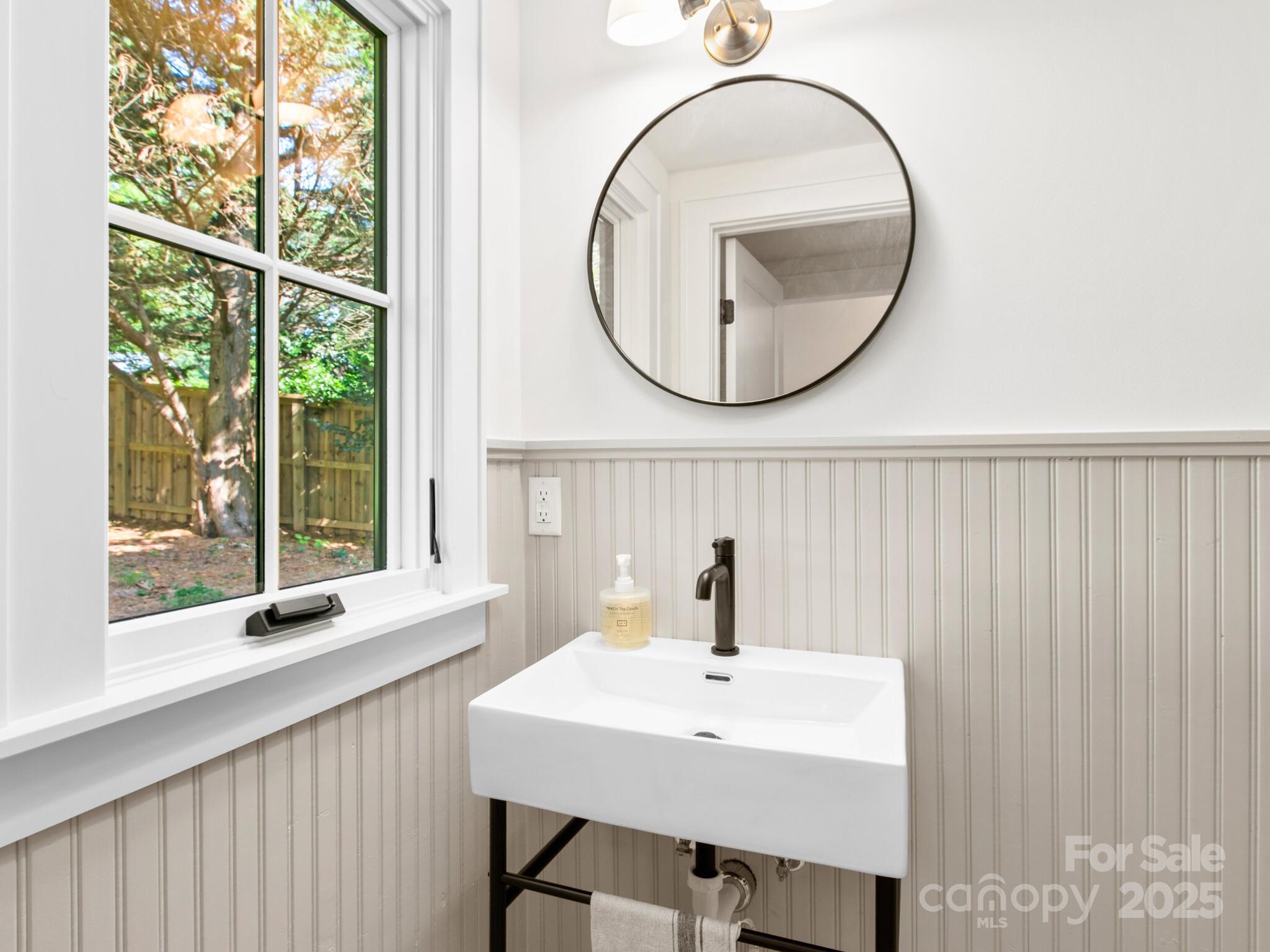 18 Normandy Road Asheville NC 28803