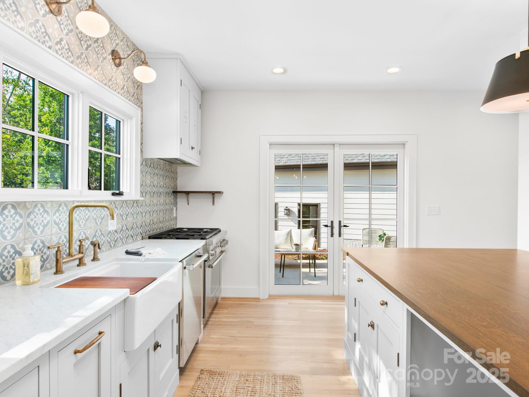 18 Normandy Road Asheville NC 28803