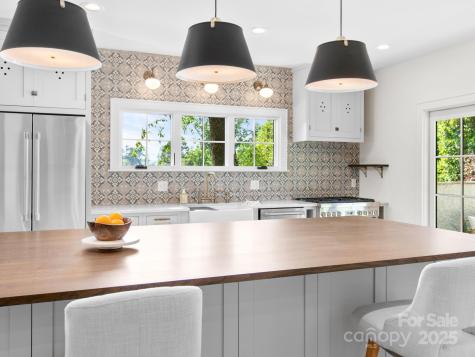 18 Normandy Road Asheville NC 28803