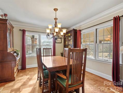 506 W Main Street Burnsville NC 28714