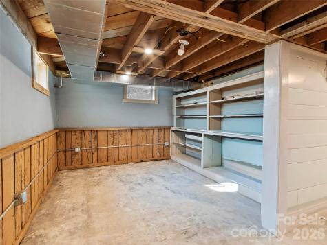 506 W Main Street Burnsville NC 28714