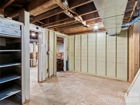 506 W Main Street Burnsville NC 28714