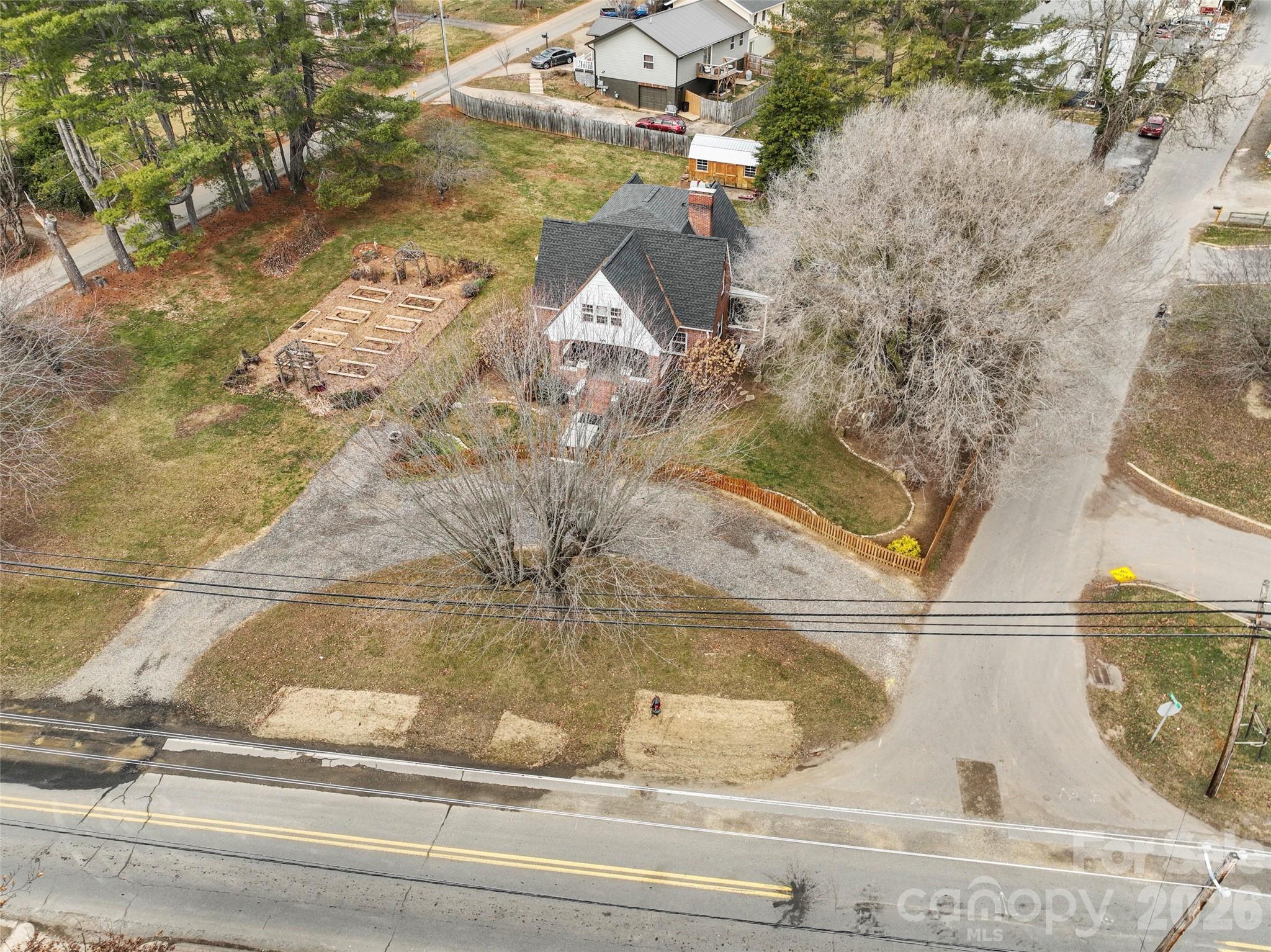 506 W Main Street Burnsville NC 28714