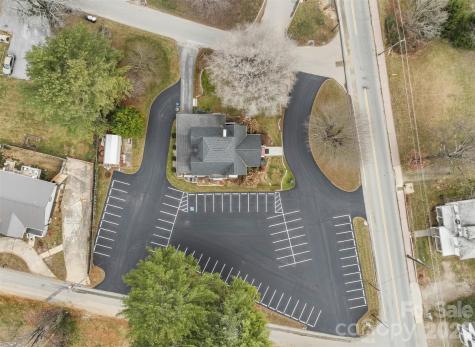 506 W Main Street Burnsville NC 28714