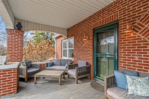 506 W Main Street Burnsville NC 28714