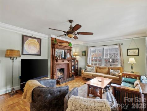 506 W Main Street Burnsville NC 28714