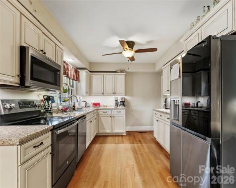 506 W Main Street Burnsville NC 28714