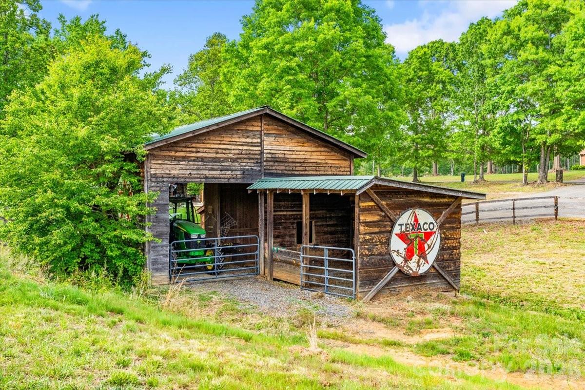 1448 Liberty Church Road Mocksville NC 27028