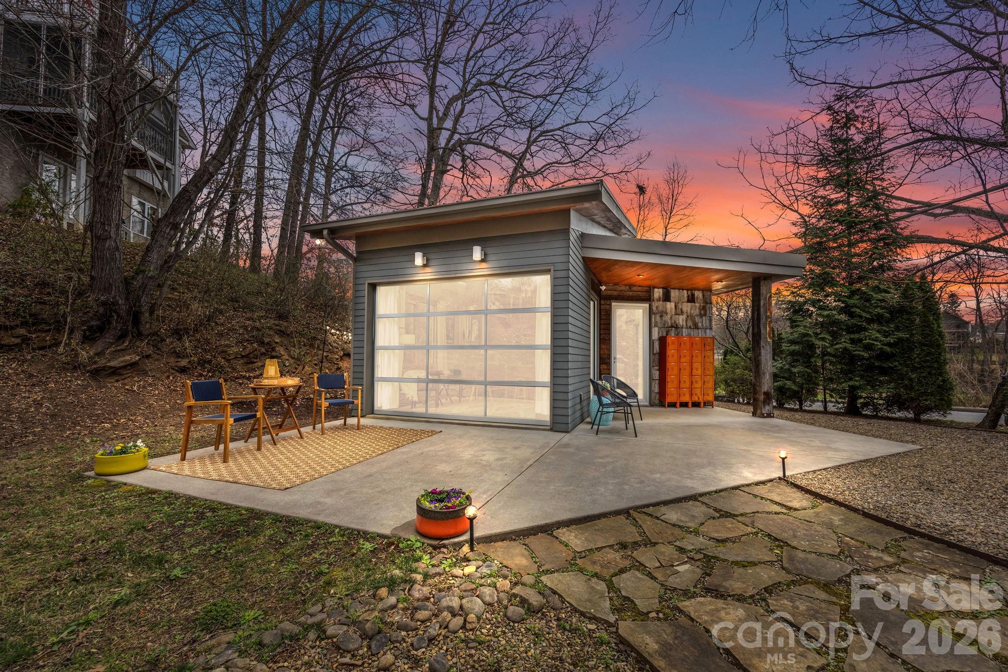 Asheville NC, 68 Wyoming Road