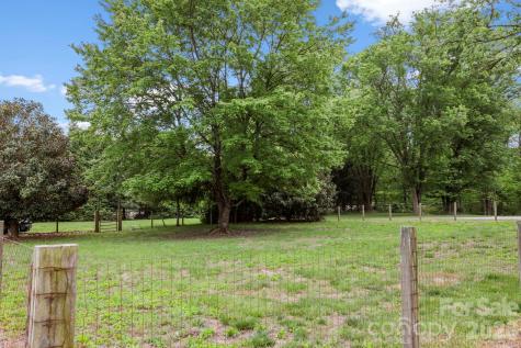 68 Lisam Way Etowah NC 28729