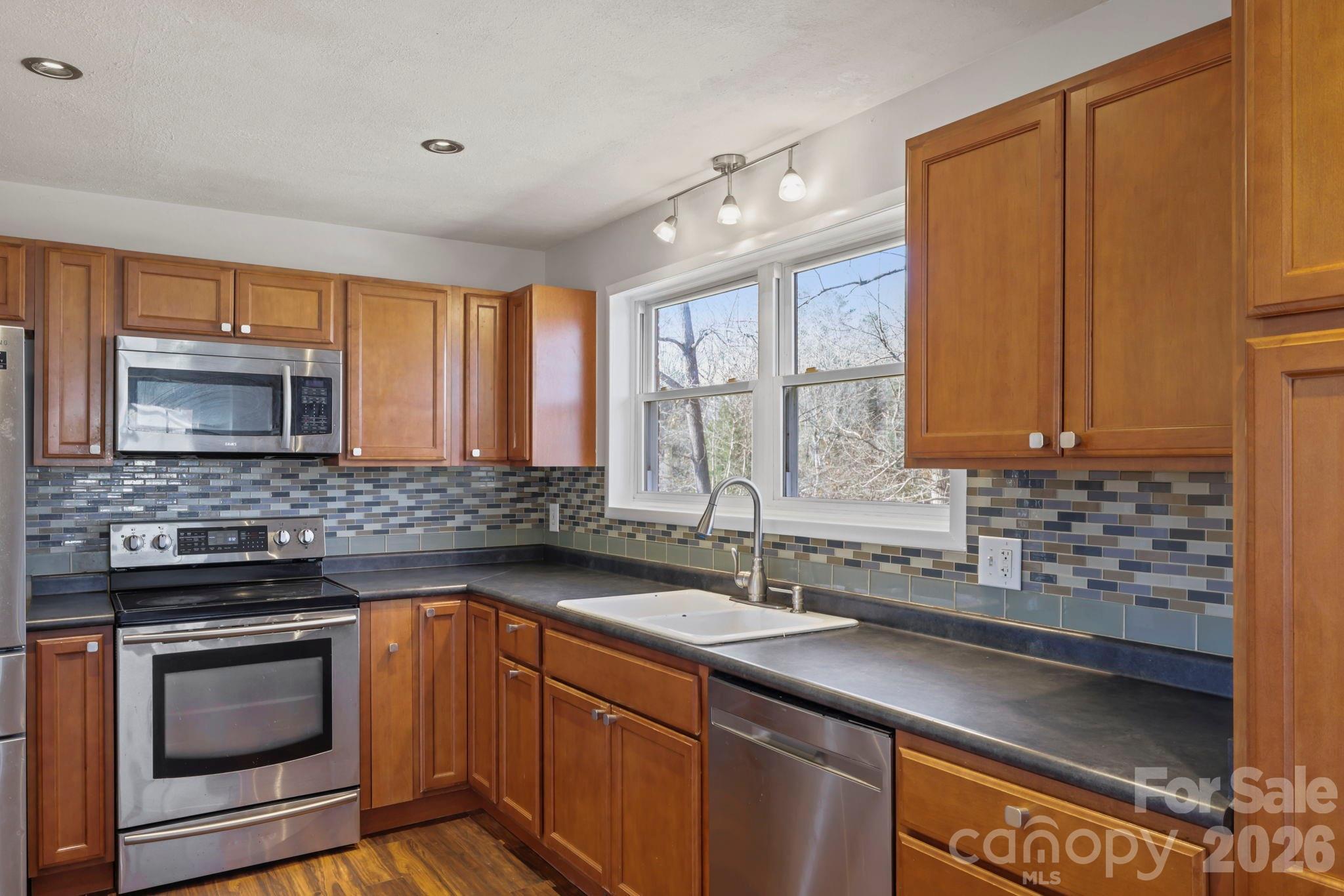 68 Lisam Way Etowah NC 28729
