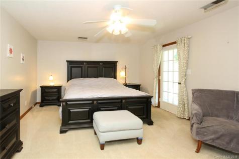3326 Thaxton Place Charlotte NC 28226