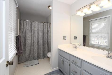 3326 Thaxton Place Charlotte NC 28226