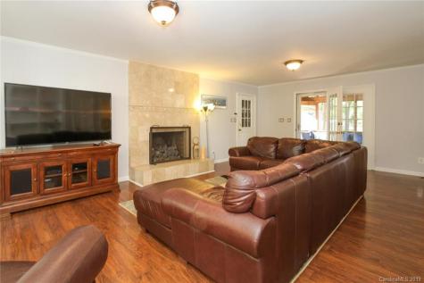 3326 Thaxton Place Charlotte NC 28226