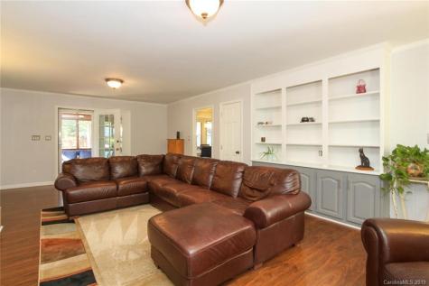3326 Thaxton Place Charlotte NC 28226