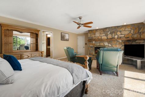 326 El Miner Drive Mars Hill NC 28754