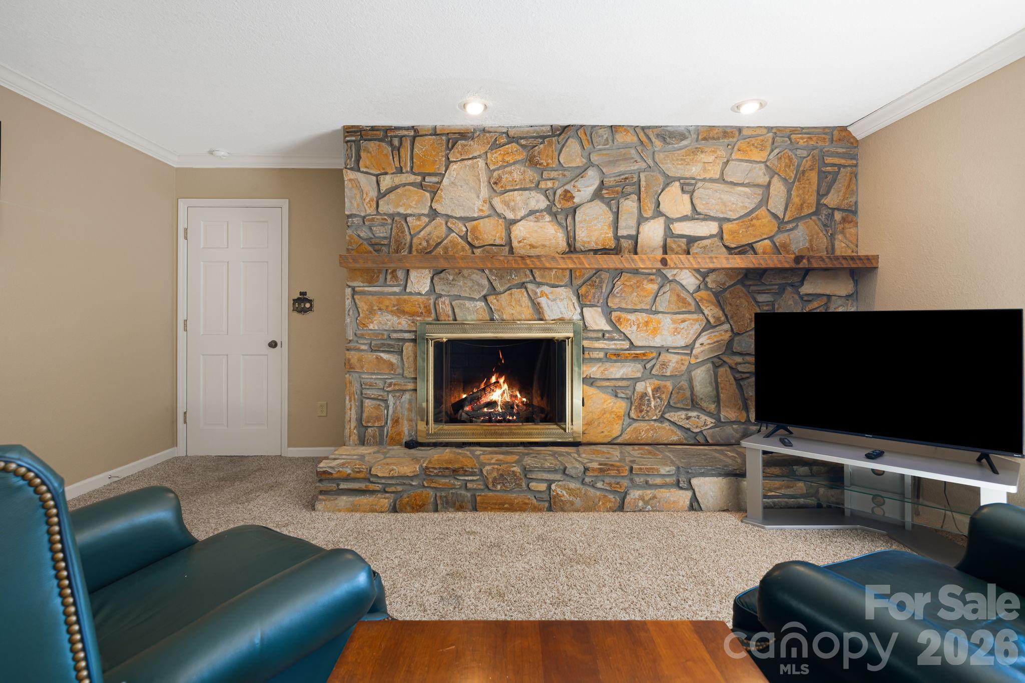 326 El Miner Drive Mars Hill NC 28754