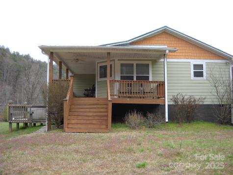 992 Hornet Drive Whittier NC 28789
