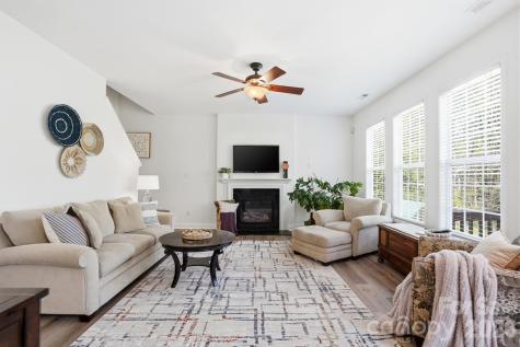 10056 Paisley Drive Charlotte NC 28269